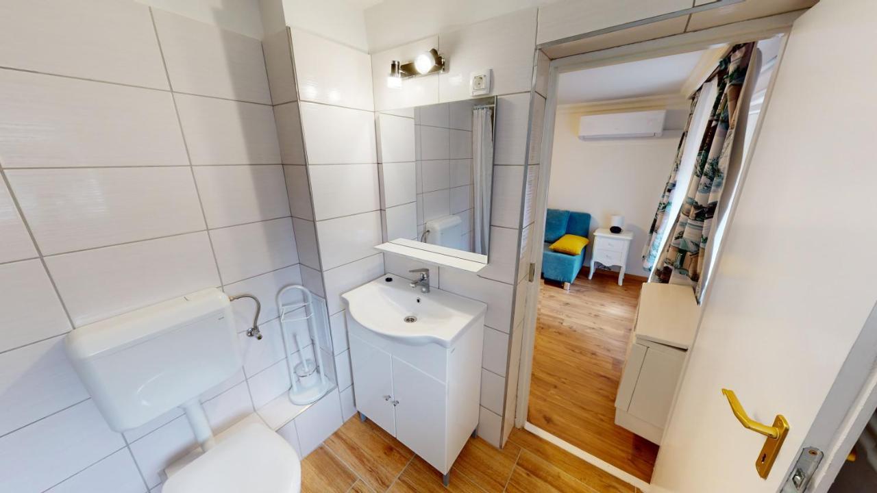 Family Apartman Miskolc Buitenkant foto