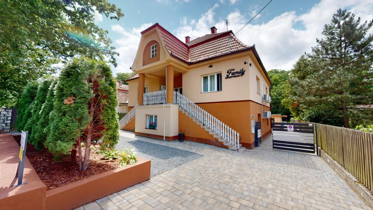 Family Apartman Miskolc Buitenkant foto