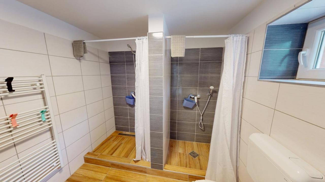 Family Apartman Miskolc Buitenkant foto