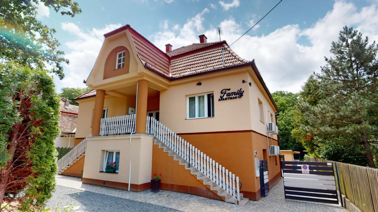 Family Apartman Miskolc Buitenkant foto